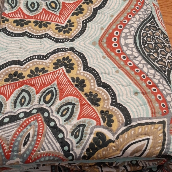 Bedding - Picture 5 of 6